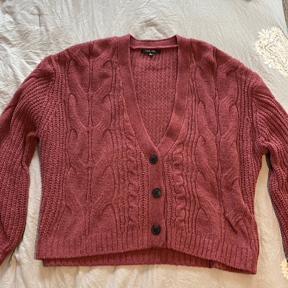 pink sweater